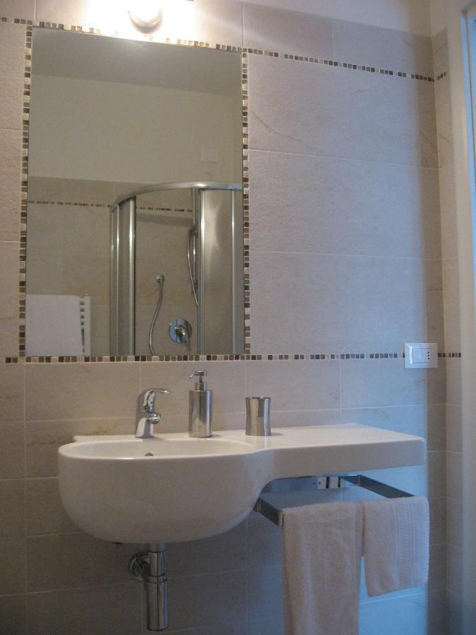 B&B Il Paiolo Desenzano del Garda Værelse billede